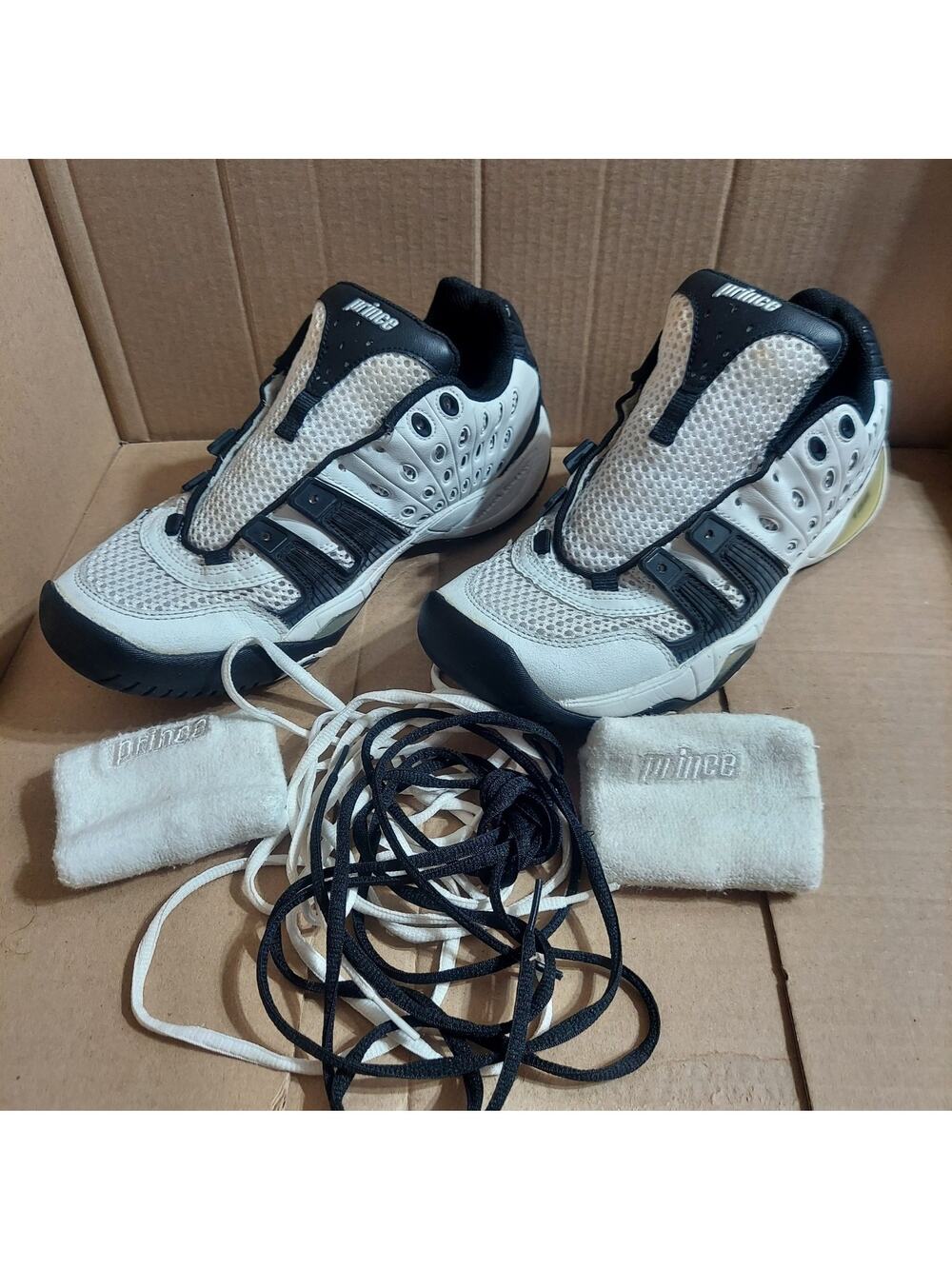 Prince T22 Women’s US 9.5 White Black Tennis Sneakers Shoes + Sweat Bands